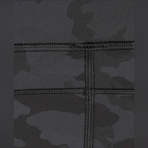 Lululemon Fast and Free Tight 25" *Nulux - Picture 4 of 7